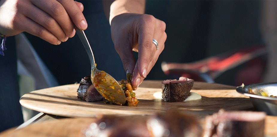 Plate Your Food Perfectly – Celebrity Chefs Reveal Their Secrets